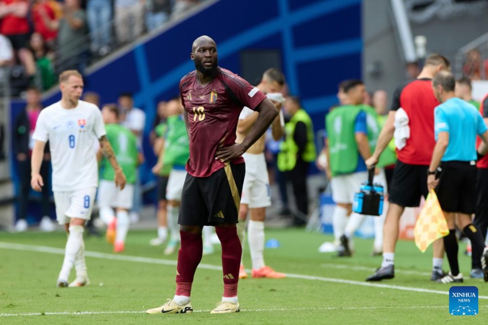 Lukaku lỡ nhiều cơ hội nhưng cũng dứt điểm trúng đích nhiều nhất. Ảnh: Xinhua