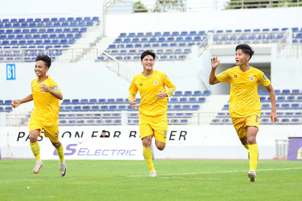 U17 Hà Nội giành chiến thắng đậm trước U17 TPHCM. Ảnh: VFF