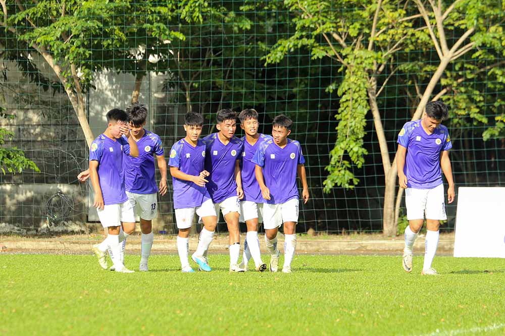 U17 Hà Nội tận dụng tốt các cơ hội trong trận đấu với U17 Hoàng Anh Gia Lai. Ảnh: VFF