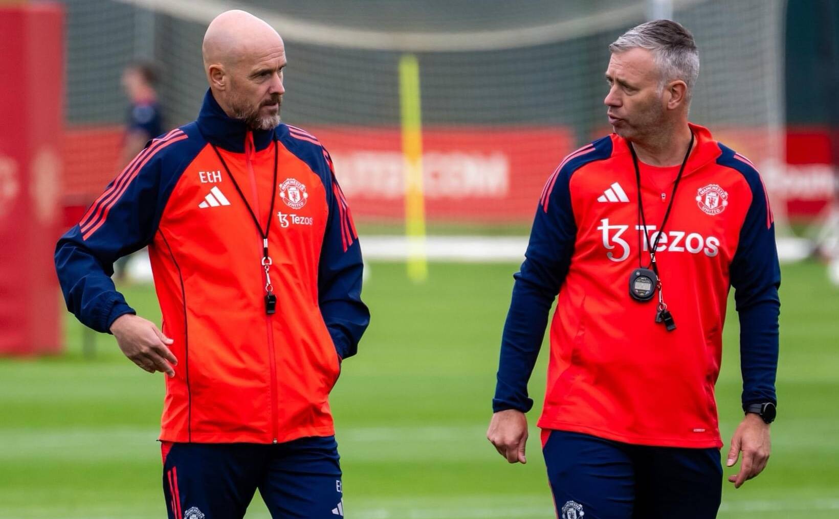 Ten Hag vẫn đang loay hoay trong việc tìm ra hướng đi cho Man United.  Ảnh: Manchester United