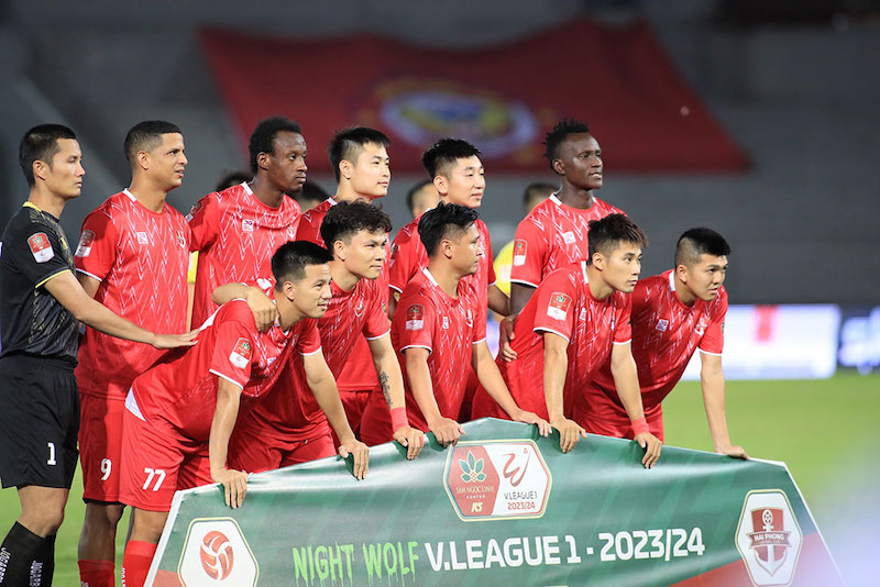 Đã đến lúc mạnh tay với các đội bóng V.League không đạt chuẩn