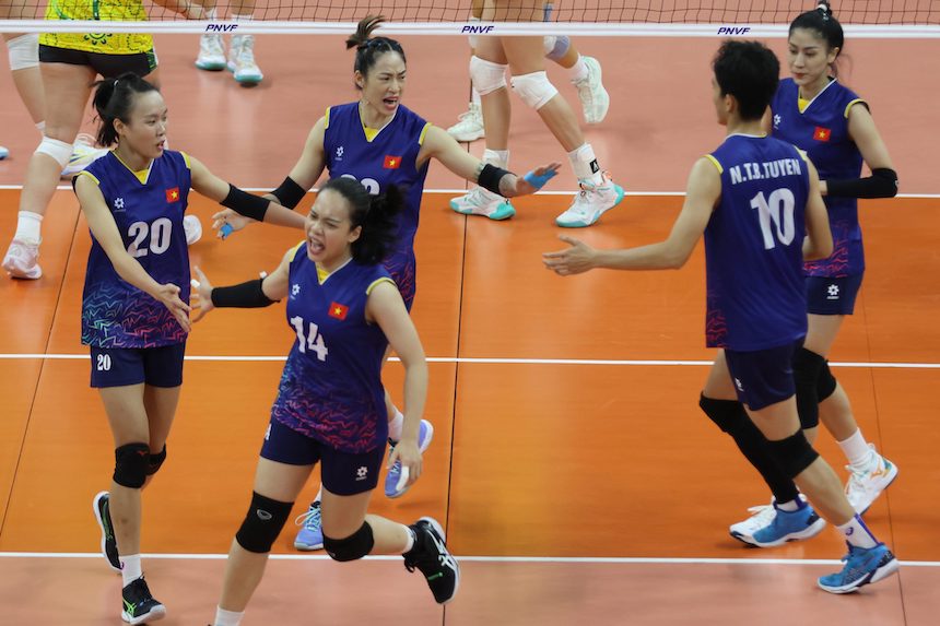 Tuyển bóng chuyền nữ Việt Nam gặp Philippines tại tứ kết FIVB Challenger Cup 2024. Ảnh: AVC