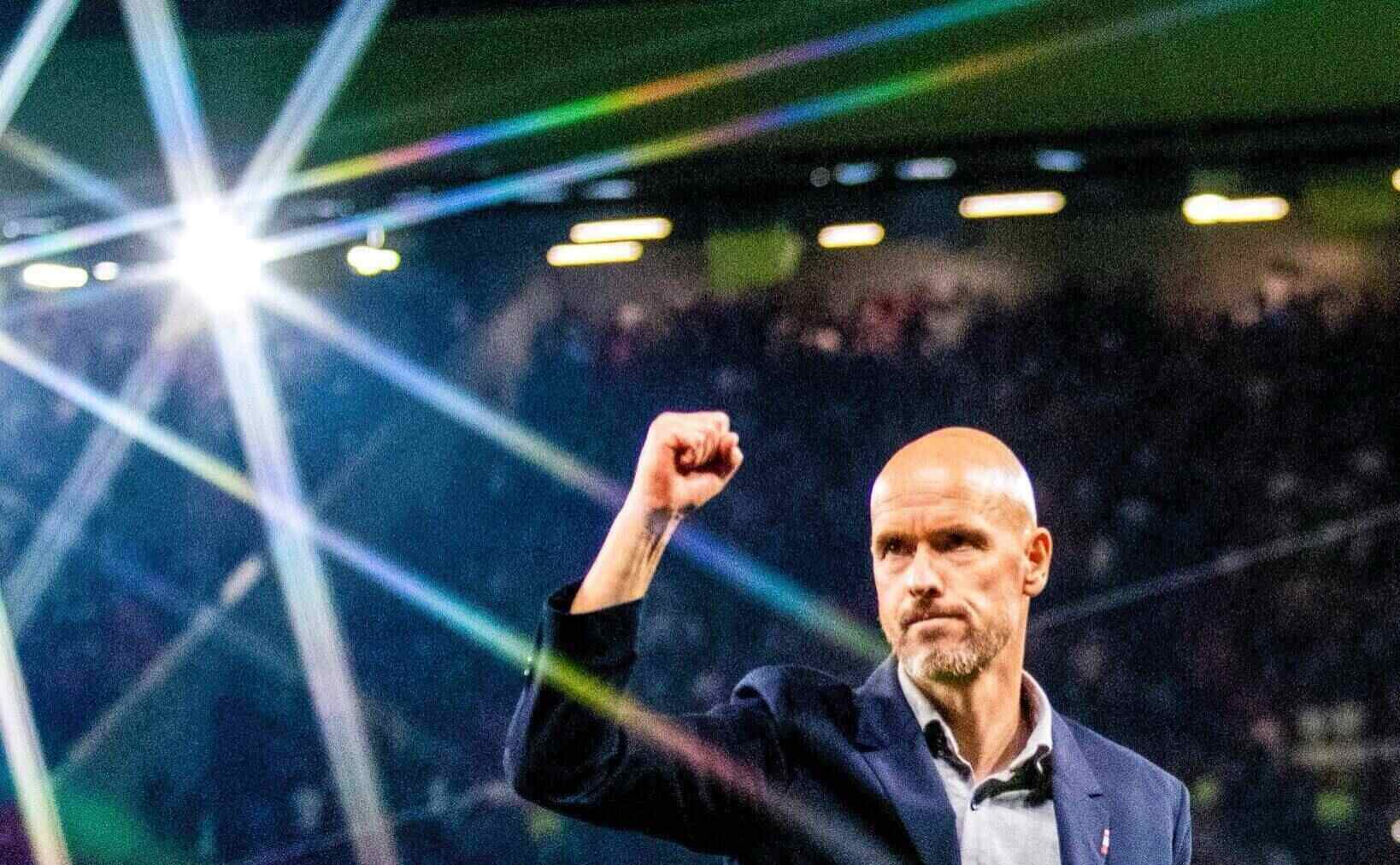 Ten Hag cần tìm ra ánh sáng giữa muôn vàn tiêu cực tại Old Trafford.  Ảnh: MUFC