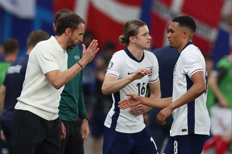 HLV Gareth Southgate không còn thời gian để thử nghiệm đội hình với tuyển Anh