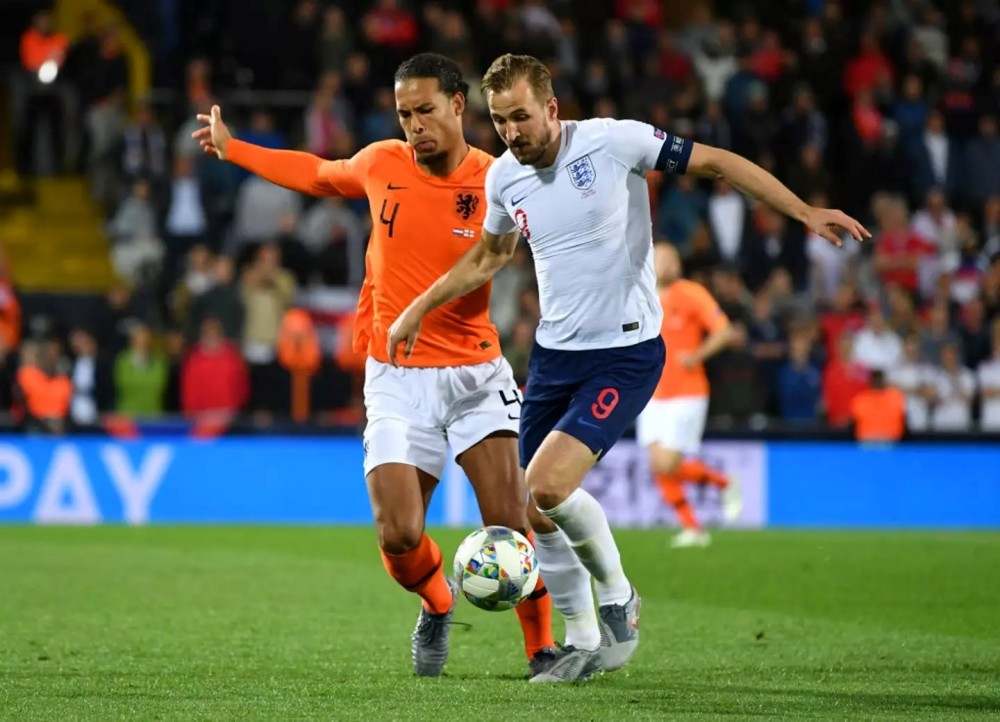 Virgil van Dijk và Harry Kane đã nhiều lần đối đầu. Ảnh: UEFA